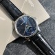 ジャガー ルクルトJaeger-LeCoultre ジャガー・ルクルトの月相マスターシリーズ、最もコストパフォーマンスの高い男性用時計ジャガー・ルクルトのマスターが入荷致しました!2021年の新モデルで、月相ダイヤルの変化をお楽しみいただけます。(ケース直径39mm、ケースの厚さ9.9mm)。6時位置のサブダイヤルには太陽暦と陰暦(月相)の両方の日付表示があり、月相は1ヶ月で1周します。機能が全て備わっております。【月相ダイヤル】3Dメタル月相【ムーブメント】Cal.925/1一体ムーブメント、オリジナル ジャガー ルクルトJaeger-LeCoultre ジャガー・ルクルトの月相マスターシリーズ、最もコストパフォーマンスの高い男性用時計ジャガー・ルクルトのマスターが入荷致しました!2021年の新モデルで、月相ダイヤルの変化をお楽しみいただけます。(ケース直径39mm、ケースの厚さ9.9mm)。6時位置のサブダイヤルには太陽暦と陰暦(月相)の両方の日付表示があり、月相は1ヶ月で1周します。機能が全て備わっております。【月相ダイヤル】3Dメタル月相【ムーブメント】Cal.925/1一体ムーブメント、オリジナル
