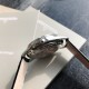 ジャガー ルクルトJaeger-LeCoultre ジャガー・ルクルトの月相マスターシリーズ、最もコストパフォーマンスの高い男性用時計ジャガー・ルクルトのマスターが入荷致しました!2021年の新モデルで、月相ダイヤルの変化をお楽しみいただけます。(ケース直径39mm、ケースの厚さ9.9mm)。6時位置のサブダイヤルには太陽暦と陰暦(月相)の両方の日付表示があり、月相は1ヶ月で1周します。機能が全て備わっております。【月相ダイヤル】3Dメタル月相【ムーブメント】Cal.925/1一体ムーブメント、オリジナル ジャガー ルクルトJaeger-LeCoultre ジャガー・ルクルトの月相マスターシリーズ、最もコストパフォーマンスの高い男性用時計ジャガー・ルクルトのマスターが入荷致しました!2021年の新モデルで、月相ダイヤルの変化をお楽しみいただけます。(ケース直径39mm、ケースの厚さ9.9mm)。6時位置のサブダイヤルには太陽暦と陰暦(月相)の両方の日付表示があり、月相は1ヶ月で1周します。機能が全て備わっております。【月相ダイヤル】3Dメタル月相【ムーブメント】Cal.925/1一体ムーブメント、オリジナル