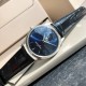 ジャガー ルクルトJaeger-LeCoultre ジャガー・ルクルトの月相マスターシリーズ、最もコストパフォーマンスの高い男性用時計ジャガー・ルクルトのマスターが入荷致しました!2021年の新モデルで、月相ダイヤルの変化をお楽しみいただけます。(ケース直径39mm、ケースの厚さ9.9mm)。6時位置のサブダイヤルには太陽暦と陰暦(月相)の両方の日付表示があり、月相は1ヶ月で1周します。機能が全て備わっております。【月相ダイヤル】3Dメタル月相【ムーブメント】Cal.925/1一体ムーブメント、オリジナル ジャガー ルクルトJaeger-LeCoultre ジャガー・ルクルトの月相マスターシリーズ、最もコストパフォーマンスの高い男性用時計ジャガー・ルクルトのマスターが入荷致しました!2021年の新モデルで、月相ダイヤルの変化をお楽しみいただけます。(ケース直径39mm、ケースの厚さ9.9mm)。6時位置のサブダイヤルには太陽暦と陰暦(月相)の両方の日付表示があり、月相は1ヶ月で1周します。機能が全て備わっております。【月相ダイヤル】3Dメタル月相【ムーブメント】Cal.925/1一体ムーブメント、オリジナル