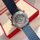 オメガ OMEGA 2023 年に初発されたアップグレードされた大人気モデルで、人気のあるクラシックな存在です。アーチ形の傷つきにくいサファイアガラスの鏡面を採用しており、シチズンのムーブメントの耐久性に十分に対応しています。修正用のリング部分と文字盤部分の色調を一致させており、ケースの形状とバンドの形状のアークが非常に完璧です。 オメガ OMEGA 2023 年に初発されたアップグレードされた大人気モデルで、人気のあるクラシックな存在です。アーチ形の傷つきにくいサファイアガラスの鏡面を採用しており、シチズンのムーブメントの耐久性に十分に対応しています。修正用のリング部分と文字盤部分の色調を一致させており、ケースの形状とバンドの形状のアークが非常に完璧です。