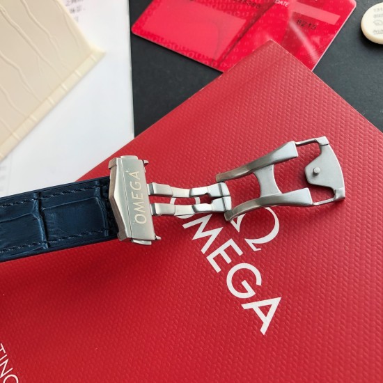 2022年の大ヒット商品!全く新しいオメガ(OMEGA)「Constellation Gents」コンステレーション ジェンツ シリーズ。新しいシチズン(Citizen)ムーブメントを搭載した、高品質で超お手頃価格の又一代表作です。サファイアガラスの防かすりガラス ミラー面で、時刻の読み取りがはっきりします。防水性能は抜群で、安心して泳ぐことができます! 316Lステンレス スチールの時計ケースで、同じ材質のブレスレットはCNCカッティング技術を採用しており、ケースの形状と接続部分が完璧にマッチしています 2022年の大ヒット商品!全く新しいオメガ(OMEGA)「Constellation Gents」コンステレーション ジェンツ シリーズ。新しいシチズン(Citizen)ムーブメントを搭載した、高品質で超お手頃価格の又一代表作です。サファイアガラスの防かすりガラス ミラー面で、時刻の読み取りがはっきりします。防水性能は抜群で、安心して泳ぐことができます! 316Lステンレス スチールの時計ケースで、同じ材質のブレスレットはCNCカッティング技術を採用しており、ケースの形状と接続部分が完璧にマッチしています