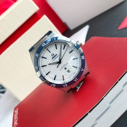 2022年の大ヒット商品！全く新しいオメガ（OMEGA）「Constellation Gents」コンステレーション ジェンツ シリーズ。新しいシチズン（Citizen）ムーブメントを搭載した、高品質で超お手頃価格の又一代表作です。サファイアガラスの防かすりガラス ミラー面で、時刻の読み取りがはっきりします。防水性能は抜群で、安心して泳ぐことができます! 316Lステンレス スチールの時計ケースで、同じ材質のブレスレットはCNCカッティング技術を採用しており、ケースの形状と接続部分が完璧にマッチしています