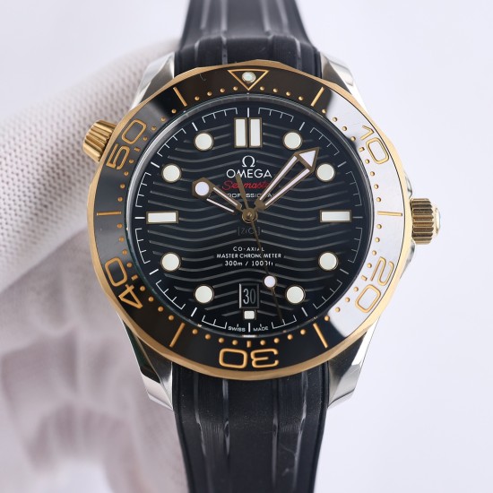 オメガ(OMEGA)のシーマスターは、ダブルTの黒いバランスウィートと8800ムーブメントを採用しており、ケースのサイズは42mmです。GR1のレーザー彫刻による波紋のダイヤル、透かし模様の指針、そして排ガスバルブなどが特徴です。カラーマッチングでは、クラシックな青のダイヤルに青のベゼルを組み合わせており、黒と青(最もクラシックな2色)を使用しています。精鋼と18K金を使って作られており、42mmの精鋼製の時計ケースで、青いセラミックダイヤルにはレーザー彫刻による波紋模様が施されており、白いSuper-L オメガ(OMEGA)のシーマスターは、ダブルTの黒いバランスウィートと8800ムーブメントを採用しており、ケースのサイズは42mmです。GR1のレーザー彫刻による波紋のダイヤル、透かし模様の指針、そして排ガスバルブなどが特徴です。カラーマッチングでは、クラシックな青のダイヤルに青のベゼルを組み合わせており、黒と青(最もクラシックな2色)を使用しています。精鋼と18K金を使って作られており、42mmの精鋼製の時計ケースで、青いセラミックダイヤルにはレーザー彫刻による波紋模様が施されており、白いSuper-L