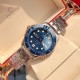 オメガ OMEGA セイマスター シリーズ プルプール オーシャン ウォッチ 300m コアックス・マスター オーソドックス 42mm ダイビング ウォッチ!独自のオリジナルと同じ8800メカニカルムーブメントを搭載し、渦巻き状の構造を持つ振り子!ステンレス・スチール素材の引き伸ばし加工表ケースで、一部はツヤ出し処理を施しています。ベゼルはセラミックでデザインされ、白いエナメルのダイビング目盛りが施されており、ラチェット式のカウントダウンベゼルは反時計回りに単方向に回転します。丸みを帯びたサファイアガラス オメガ OMEGA セイマスター シリーズ プルプール オーシャン ウォッチ 300m コアックス・マスター オーソドックス 42mm ダイビング ウォッチ!独自のオリジナルと同じ8800メカニカルムーブメントを搭載し、渦巻き状の構造を持つ振り子!ステンレス・スチール素材の引き伸ばし加工表ケースで、一部はツヤ出し処理を施しています。ベゼルはセラミックでデザインされ、白いエナメルのダイビング目盛りが施されており、ラチェット式のカウントダウンベゼルは反時計回りに単方向に回転します。丸みを帯びたサファイアガラス