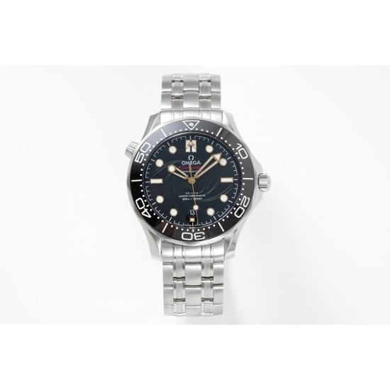 オメガ OMEGA オメガ(OMEGA)のシーマスター300メートルシリーズ、サイズは42mmです。 オメガ OMEGA オメガ(OMEGA)のシーマスター300メートルシリーズ、サイズは42mmです。