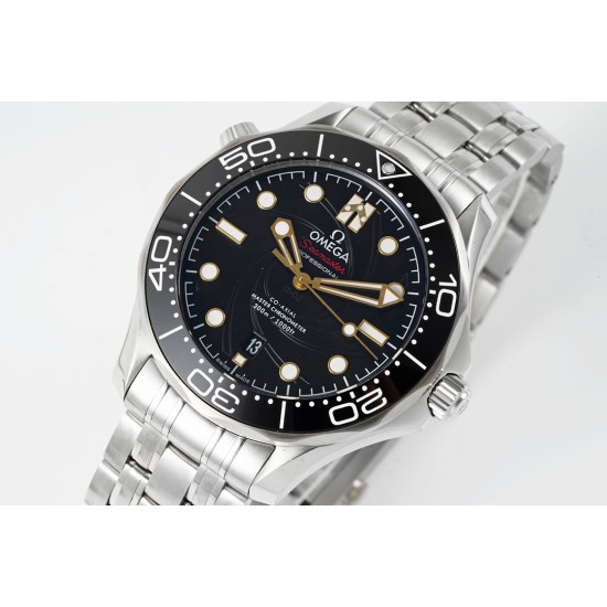 オメガ OMEGA オメガ(OMEGA)のシーマスター300メートルシリーズ、サイズは42mmです。 オメガ OMEGA オメガ(OMEGA)のシーマスター300メートルシリーズ、サイズは42mmです。