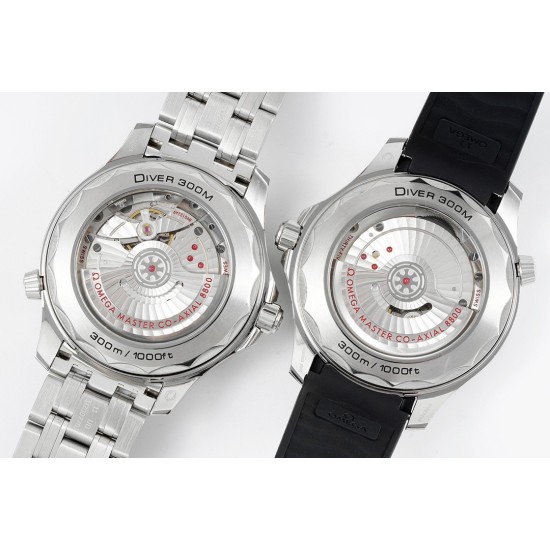オメガ OMEGA オメガ(OMEGA)のシーマスター300メートルシリーズ、サイズは42mmです。 オメガ OMEGA オメガ(OMEGA)のシーマスター300メートルシリーズ、サイズは42mmです。