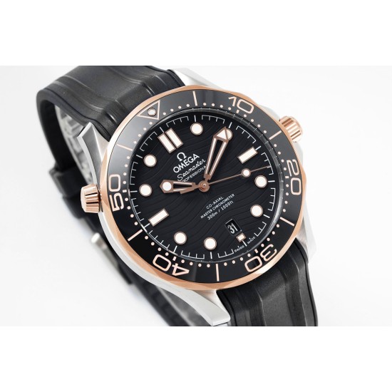 オメガ OMEGA オメガ(OMEGA)のシーマスター300メートルシリーズ、サイズは42mmです。 オメガ OMEGA オメガ(OMEGA)のシーマスター300メートルシリーズ、サイズは42mmです。
