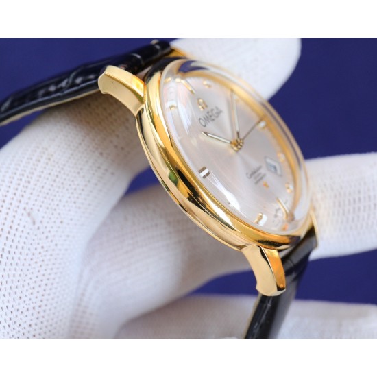 オメガ OMEGA 市場で独占的な最新の蓋ガラス素材を採用しており、時計のダイヤル外径部分では、精密な秒目とガラスが一体化されており、内径部分には非常に強力な夜光指針を目盛りとして使用しています。独占的なカレンダー窓も備えており、非常に強力な夜光効果と卓越した3D立体感を持ち、超薄型の技術を採用しています。ケース径は42mmです。この腕時計は、オリジナルの9015ムーブメントを使用しており、1時間当たり28800回振動し、ゼロ返品率の高品質です。4種類のスタイルには、トップレベルの輸入牛革バンドを使用し オメガ OMEGA 市場で独占的な最新の蓋ガラス素材を採用しており、時計のダイヤル外径部分では、精密な秒目とガラスが一体化されており、内径部分には非常に強力な夜光指針を目盛りとして使用しています。独占的なカレンダー窓も備えており、非常に強力な夜光効果と卓越した3D立体感を持ち、超薄型の技術を採用しています。ケース径は42mmです。この腕時計は、オリジナルの9015ムーブメントを使用しており、1時間当たり28800回振動し、ゼロ返品率の高品質です。4種類のスタイルには、トップレベルの輸入牛革バンドを使用し