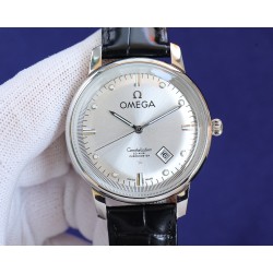 オメガ OMEGA  市場で独占的な最新の蓋ガラス素材を採用しており、時計のダイヤル外径部分では、精密な秒目とガラスが一体化されており、内径部分には非常に強力な夜光指針を目盛りとして使用しています。独占的なカレンダー窓も備えており、非常に強力な夜光効果と卓越した3D立体感を持ち、超薄型の技術を採用しています。ケース径は42mmです。この腕時計は、オリジナルの9015ムーブメントを使用しており、1時間当たり28800回振動し、ゼロ返品率の高品質です。4種類のスタイルには、トップレベルの輸入牛革バンドを使用し