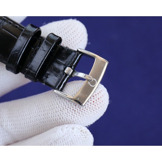 オメガ OMEGA 市場で独占的な最新の蓋ガラス素材を採用しており、時計のダイヤル外径部分では、精密な秒目とガラスが一体化されており、内径部分には非常に強力な夜光指針を目盛りとして使用しています。独占的なカレンダー窓も備えており、非常に強力な夜光効果と卓越した3D立体感を持ち、超薄型の技術を採用しています。ケース径は42mmです。この腕時計は、オリジナルの9015ムーブメントを使用しており、1時間当たり28800回振動し、ゼロ返品率の高品質です。4種類のスタイルには、トップレベルの輸入牛革バンドを使用し オメガ OMEGA 市場で独占的な最新の蓋ガラス素材を採用しており、時計のダイヤル外径部分では、精密な秒目とガラスが一体化されており、内径部分には非常に強力な夜光指針を目盛りとして使用しています。独占的なカレンダー窓も備えており、非常に強力な夜光効果と卓越した3D立体感を持ち、超薄型の技術を採用しています。ケース径は42mmです。この腕時計は、オリジナルの9015ムーブメントを使用しており、1時間当たり28800回振動し、ゼロ返品率の高品質です。4種類のスタイルには、トップレベルの輸入牛革バンドを使用し