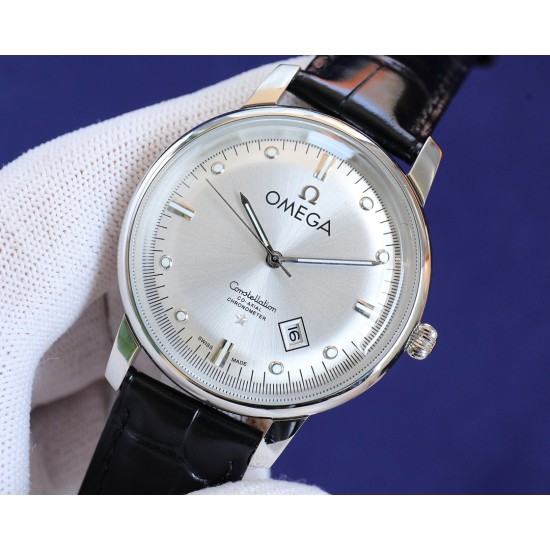 オメガ OMEGA 市場で独占的な最新の蓋ガラス素材を採用しており、時計のダイヤル外径部分では、精密な秒目とガラスが一体化されており、内径部分には非常に強力な夜光指針を目盛りとして使用しています。独占的なカレンダー窓も備えており、非常に強力な夜光効果と卓越した3D立体感を持ち、超薄型の技術を採用しています。ケース径は42mmです。この腕時計は、オリジナルの9015ムーブメントを使用しており、1時間当たり28800回振動し、ゼロ返品率の高品質です。4種類のスタイルには、トップレベルの輸入牛革バンドを使用し オメガ OMEGA 市場で独占的な最新の蓋ガラス素材を採用しており、時計のダイヤル外径部分では、精密な秒目とガラスが一体化されており、内径部分には非常に強力な夜光指針を目盛りとして使用しています。独占的なカレンダー窓も備えており、非常に強力な夜光効果と卓越した3D立体感を持ち、超薄型の技術を採用しています。ケース径は42mmです。この腕時計は、オリジナルの9015ムーブメントを使用しており、1時間当たり28800回振動し、ゼロ返品率の高品質です。4種類のスタイルには、トップレベルの輸入牛革バンドを使用し