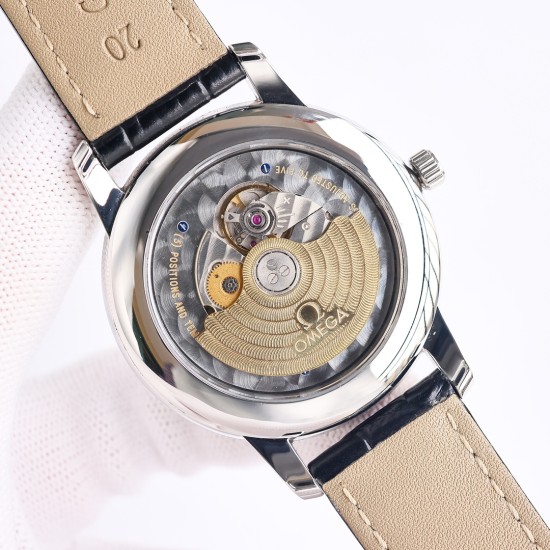 オメガ OMEGA 蝶飛シリーズ PN1 ケージドグラス!超薄型の男性用オートマチックメカニカル腕時計です。輸入元の純正9015ムーブメントを採用しており,1時間当たりの振動数は28,800回です。ゼロ返品修理のクオリティを誇ります。ケース径は42mmの純正サイズで、超薄型の技術により厚さは8mmです。 オメガ OMEGA 蝶飛シリーズ PN1 ケージドグラス!超薄型の男性用オートマチックメカニカル腕時計です。輸入元の純正9015ムーブメントを採用しており,1時間当たりの振動数は28,800回です。ゼロ返品修理のクオリティを誇ります。ケース径は42mmの純正サイズで、超薄型の技術により厚さは8mmです。