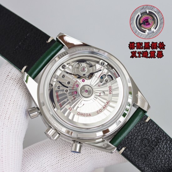 オメガ OMEGA スーパークロックシリーズのスプリットタイマーメカニカルメンズウォッチ。cal.9300オートマチックムーブメント、ツインT防振ブラックバランスウィール、ドーム型ガラスの鏡面、輸入牛革バンド、超強力の夜光機能、超強力の防水性能。ケース径は42mmで、ムーブメントは全く欠点がなく、完璧と言える。 オメガ OMEGA スーパークロックシリーズのスプリットタイマーメカニカルメンズウォッチ。cal.9300オートマチックムーブメント、ツインT防振ブラックバランスウィール、ドーム型ガラスの鏡面、輸入牛革バンド、超強力の夜光機能、超強力の防水性能。ケース径は42mmで、ムーブメントは全く欠点がなく、完璧と言える。