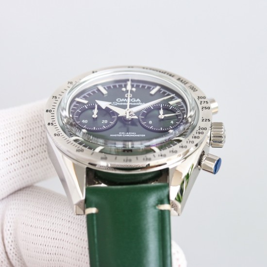 オメガ OMEGA スーパークロックシリーズのスプリットタイマーメカニカルメンズウォッチ。cal.9300オートマチックムーブメント、ツインT防振ブラックバランスウィール、ドーム型ガラスの鏡面、輸入牛革バンド、超強力の夜光機能、超強力の防水性能。ケース径は42mmで、ムーブメントは全く欠点がなく、完璧と言える。 オメガ OMEGA スーパークロックシリーズのスプリットタイマーメカニカルメンズウォッチ。cal.9300オートマチックムーブメント、ツインT防振ブラックバランスウィール、ドーム型ガラスの鏡面、輸入牛革バンド、超強力の夜光機能、超強力の防水性能。ケース径は42mmで、ムーブメントは全く欠点がなく、完璧と言える。