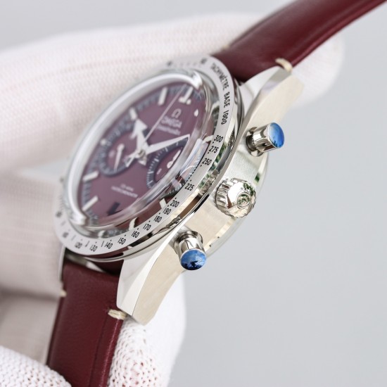 オメガ OMEGA スーパークロックシリーズのスプリットタイマーメカニカルメンズウォッチ。cal.9300オートマチックムーブメント、ツインT防振ブラックバランスウィール、ドーム型ガラスの鏡面、輸入牛革バンド、超強力の夜光機能、超強力の防水性能。ケース径は42mmで、ムーブメントは全く欠点がなく、完璧と言える。 オメガ OMEGA スーパークロックシリーズのスプリットタイマーメカニカルメンズウォッチ。cal.9300オートマチックムーブメント、ツインT防振ブラックバランスウィール、ドーム型ガラスの鏡面、輸入牛革バンド、超強力の夜光機能、超強力の防水性能。ケース径は42mmで、ムーブメントは全く欠点がなく、完璧と言える。