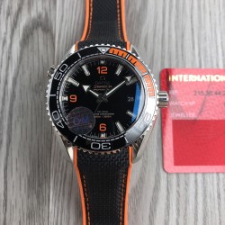 オメガ OMEGA  PQ1 オーシャンウォッチ シーマスター プロフェッショナル 600メートル “クォーターオレンジ”! 8900 VS 自家製一体ムーブメントを採用し、輸入原料のセラミックで精巧に製作されており、平らで滑らかです！