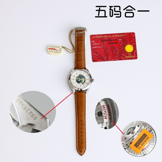 オメガ OMEGA [サイズ]：43mmサファイアクリスタルガラス、Air二層無色コーティング [Airコーティングにより、ガラス板がより透明になり、強い光の下でも時刻を読み取ることができます] 316L精鋼の時計ケースで、すべての細部に対してCNC加工を行います。精鋼で研磨された指針は、非常に強い効果を持っています。研磨された面はより滑らかです [ダイヤル]すべての模様は一体成型で、立体感を十分に表現しています。複数層のダイヤルを重ね合わせて固定しており、ダイヤル中央の北半球の世界時はエナメル工芸で焼成