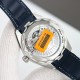 オメガ OMEGA [サイズ]：43mmサファイアクリスタルガラス、Air二層無色コーティング [Airコーティングにより、ガラス板がより透明になり、強い光の下でも時刻を読み取ることができます] 316L精鋼の時計ケースで、すべての細部に対してCNC加工を行います。精鋼で研磨された指針は、非常に強い効果を持っています。研磨された面はより滑らかです [ダイヤル]すべての模様は一体成型で、立体感を十分に表現しています。複数層のダイヤルを重ね合わせて固定しており、ダイヤル中央の北半球の世界時はエナメル工芸で焼成