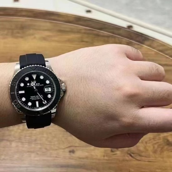 ROLEX ヨットマスターシリーズ 42mm 226659 のプラチナモデル、高級な貴金属モデル、豪華なゴールドモデルです。日付表示の文字は、インクによる立体感がより際立っています。ケースの底面には貴金属の刻印が施されています。ビーズエッジ(歯車リング)は研磨されており、外観に対するプロセス処理がより繊細です。 ROLEX ヨットマスターシリーズ 42mm 226659 のプラチナモデル、高級な貴金属モデル、豪華なゴールドモデルです。日付表示の文字は、インクによる立体感がより際立っています。ケースの底面には貴金属の刻印が施されています。ビーズエッジ(歯車リング)は研磨されており、外観に対するプロセス処理がより繊細です。