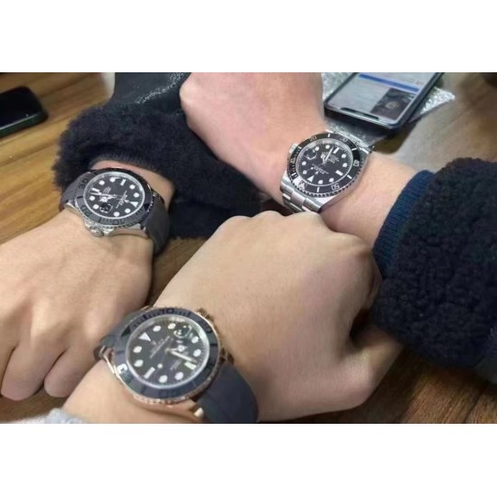 ROLEX ヨットマスターシリーズ 42mm 226659 のプラチナモデル、高級な貴金属モデル、豪華なゴールドモデルです。日付表示の文字は、インクによる立体感がより際立っています。ケースの底面には貴金属の刻印が施されています。ビーズエッジ(歯車リング)は研磨されており、外観に対するプロセス処理がより繊細です。 ROLEX ヨットマスターシリーズ 42mm 226659 のプラチナモデル、高級な貴金属モデル、豪華なゴールドモデルです。日付表示の文字は、インクによる立体感がより際立っています。ケースの底面には貴金属の刻印が施されています。ビーズエッジ(歯車リング)は研磨されており、外観に対するプロセス処理がより繊細です。