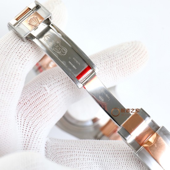ロレックス ROLEX が大爆発的に登場!グリニッジ 、指針は、メッキ白金をアップグレードし、どんな角度から見ても輝きを感じることができます。特殊な針先の技術を採用しており、夜光塗料にはスイス産の青緑色の夜光塗料を使用し、夜光効果を完璧に再現しています。時計盤は、立体印刷で、メッキ白金を使用し、中心軸が下がっており、カレンダーも下がっています。リング:真っ暗な青と黒のリング/赤と青のリング/黒のリング/本物のセラミックで、いずれも白金で埋められています。カレンダー:新バージョンのロレックスのカレンダーの文 ロレックス ROLEX が大爆発的に登場!グリニッジ 、指針は、メッキ白金をアップグレードし、どんな角度から見ても輝きを感じることができます。特殊な針先の技術を採用しており、夜光塗料にはスイス産の青緑色の夜光塗料を使用し、夜光効果を完璧に再現しています。時計盤は、立体印刷で、メッキ白金を使用し、中心軸が下がっており、カレンダーも下がっています。リング:真っ暗な青と黒のリング/赤と青のリング/黒のリング/本物のセラミックで、いずれも白金で埋められています。カレンダー:新バージョンのロレックスのカレンダーの文