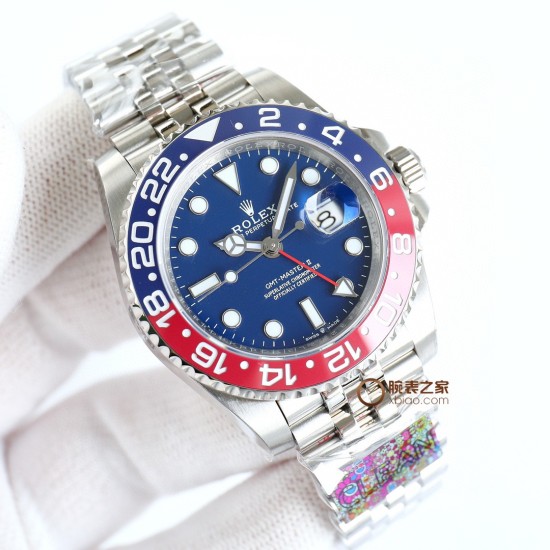 ロレックス ROLEX が大爆発的に登場!グリニッジ 、指針は、メッキ白金をアップグレードし、どんな角度から見ても輝きを感じることができます。特殊な針先の技術を採用しており、夜光塗料にはスイス産の青緑色の夜光塗料を使用し、夜光効果を完璧に再現しています。時計盤は、立体印刷で、メッキ白金を使用し、中心軸が下がっており、カレンダーも下がっています。リング:真っ暗な青と黒のリング/赤と青のリング/黒のリング/本物のセラミックで、いずれも白金で埋められています。カレンダー:新バージョンのロレックスのカレンダーの文 ロレックス ROLEX が大爆発的に登場!グリニッジ 、指針は、メッキ白金をアップグレードし、どんな角度から見ても輝きを感じることができます。特殊な針先の技術を採用しており、夜光塗料にはスイス産の青緑色の夜光塗料を使用し、夜光効果を完璧に再現しています。時計盤は、立体印刷で、メッキ白金を使用し、中心軸が下がっており、カレンダーも下がっています。リング:真っ暗な青と黒のリング/赤と青のリング/黒のリング/本物のセラミックで、いずれも白金で埋められています。カレンダー:新バージョンのロレックスのカレンダーの文