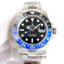 ロレックス ROLEX が大爆発的に登場！グリニッジ 、指針は、メッキ白金をアップグレードし、どんな角度から見ても輝きを感じることができます。特殊な針先の技術を採用しており、夜光塗料にはスイス産の青緑色の夜光塗料を使用し、夜光効果を完璧に再現しています。時計盤は、立体印刷で、メッキ白金を使用し、中心軸が下がっており、カレンダーも下がっています。リング：真っ暗な青と黒のリング/赤と青のリング/黒のリング/本物のセラミックで、いずれも白金で埋められています。カレンダー：新バージョンのロレックスのカレンダーの文