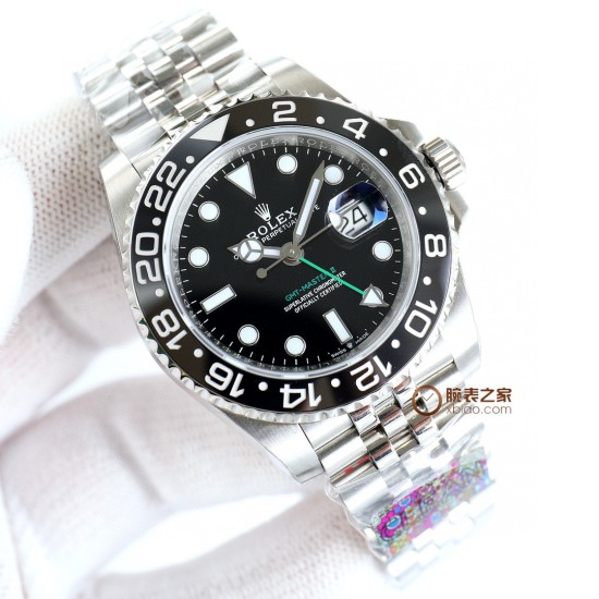 ロレックス ROLEX が大爆発的に登場!グリニッジ 、指針は、メッキ白金をアップグレードし、どんな角度から見ても輝きを感じることができます。特殊な針先の技術を採用しており、夜光塗料にはスイス産の青緑色の夜光塗料を使用し、夜光効果を完璧に再現しています。時計盤は、立体印刷で、メッキ白金を使用し、中心軸が下がっており、カレンダーも下がっています。リング:真っ暗な青と黒のリング/赤と青のリング/黒のリング/本物のセラミックで、いずれも白金で埋められています。カレンダー:新バージョンのロレックスのカレンダーの文 ロレックス ROLEX が大爆発的に登場!グリニッジ 、指針は、メッキ白金をアップグレードし、どんな角度から見ても輝きを感じることができます。特殊な針先の技術を採用しており、夜光塗料にはスイス産の青緑色の夜光塗料を使用し、夜光効果を完璧に再現しています。時計盤は、立体印刷で、メッキ白金を使用し、中心軸が下がっており、カレンダーも下がっています。リング:真っ暗な青と黒のリング/赤と青のリング/黒のリング/本物のセラミックで、いずれも白金で埋められています。カレンダー:新バージョンのロレックスのカレンダーの文