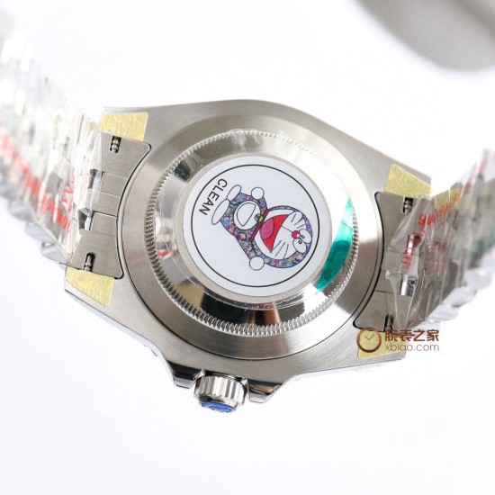 ロレックス ROLEX が大爆発的に登場!グリニッジ 、指針は、メッキ白金をアップグレードし、どんな角度から見ても輝きを感じることができます。特殊な針先の技術を採用しており、夜光塗料にはスイス産の青緑色の夜光塗料を使用し、夜光効果を完璧に再現しています。時計盤は、立体印刷で、メッキ白金を使用し、中心軸が下がっており、カレンダーも下がっています。リング:真っ暗な青と黒のリング/赤と青のリング/黒のリング/本物のセラミックで、いずれも白金で埋められています。カレンダー:新バージョンのロレックスのカレンダーの文 ロレックス ROLEX が大爆発的に登場!グリニッジ 、指針は、メッキ白金をアップグレードし、どんな角度から見ても輝きを感じることができます。特殊な針先の技術を採用しており、夜光塗料にはスイス産の青緑色の夜光塗料を使用し、夜光効果を完璧に再現しています。時計盤は、立体印刷で、メッキ白金を使用し、中心軸が下がっており、カレンダーも下がっています。リング:真っ暗な青と黒のリング/赤と青のリング/黒のリング/本物のセラミックで、いずれも白金で埋められています。カレンダー:新バージョンのロレックスのカレンダーの文