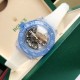 ロレックスウォーターキング!『サファイアクリスタル透視バージョン』!技術的な壁を突破し、材料の革新と時計の透視加工を完璧に結合させました。 全水晶製のケースは、機械のダイナミックな美しさを死角なく表現しています。ケースの外側には均等に白色の目盛りが配置されており、透明なケースのデザインと相まっています。 ダイヤルガラスはサファイアガラス素材で、シンプルな大三針デザイン、クラシックなベンツマーク、下がった夜光塗料ははみ出さず、整然としています。ダイヤルは機械構造から再設計され、ムーブメントと一体化し、透視加 ロレックスウォーターキング!『サファイアクリスタル透視バージョン』!技術的な壁を突破し、材料の革新と時計の透視加工を完璧に結合させました。 全水晶製のケースは、機械のダイナミックな美しさを死角なく表現しています。ケースの外側には均等に白色の目盛りが配置されており、透明なケースのデザインと相まっています。 ダイヤルガラスはサファイアガラス素材で、シンプルな大三針デザイン、クラシックなベンツマーク、下がった夜光塗料ははみ出さず、整然としています。ダイヤルは機械構造から再設計され、ムーブメントと一体化し、透視加