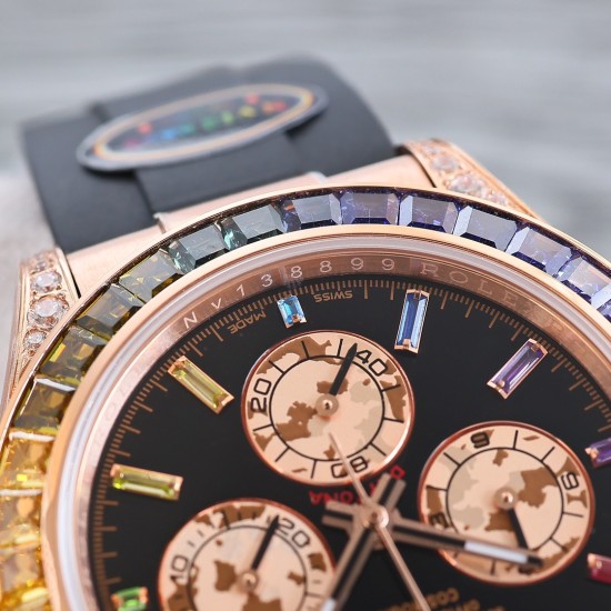 レインボーの頂上を飛び越える---ロレックス ROLEX レインボービーズのデイトナ プラチナメントの目、Cal.7750メカニカルクロノグラフ「二代目レインボーデイトナ」のケースとバンドは316Lステンレス鋼を使用しています。時計ケースのすべての細部は、さらに人工的な工程で磨き上げ、研磨され、検査されており、仕上がりは非常に精巧です。ビーズの角度と宝石の大きさ、数、色はレインボーのようにグラデーションしています。ガラスにはサファイアガラスを使用しており、透き通った鏡面効果があります。ムーブメントには77 レインボーの頂上を飛び越える---ロレックス ROLEX レインボービーズのデイトナ プラチナメントの目、Cal.7750メカニカルクロノグラフ「二代目レインボーデイトナ」のケースとバンドは316Lステンレス鋼を使用しています。時計ケースのすべての細部は、さらに人工的な工程で磨き上げ、研磨され、検査されており、仕上がりは非常に精巧です。ビーズの角度と宝石の大きさ、数、色はレインボーのようにグラデーションしています。ガラスにはサファイアガラスを使用しており、透き通った鏡面効果があります。ムーブメントには77