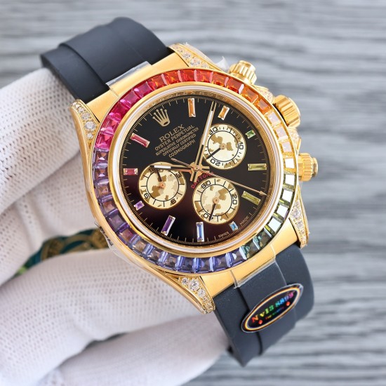 レインボーの頂上を飛び越える---ロレックス ROLEX レインボービーズのデイトナ プラチナメントの目、Cal.7750メカニカルクロノグラフ「二代目レインボーデイトナ」のケースとバンドは316Lステンレス鋼を使用しています。時計ケースのすべての細部は、さらに人工的な工程で磨き上げ、研磨され、検査されており、仕上がりは非常に精巧です。ビーズの角度と宝石の大きさ、数、色はレインボーのようにグラデーションしています。ガラスにはサファイアガラスを使用しており、透き通った鏡面効果があります。ムーブメントには77 レインボーの頂上を飛び越える---ロレックス ROLEX レインボービーズのデイトナ プラチナメントの目、Cal.7750メカニカルクロノグラフ「二代目レインボーデイトナ」のケースとバンドは316Lステンレス鋼を使用しています。時計ケースのすべての細部は、さらに人工的な工程で磨き上げ、研磨され、検査されており、仕上がりは非常に精巧です。ビーズの角度と宝石の大きさ、数、色はレインボーのようにグラデーションしています。ガラスにはサファイアガラスを使用しており、透き通った鏡面効果があります。ムーブメントには77