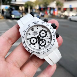 TW FACTORY ,ROLEX（ロレックス）,最も芸術的な腕時計AET x ROLEX x Picasso のクロスオーバー,Charlemagne（シャルルマーニュ）黒いセラミックケースで、豊かな色彩が純粋な黒色のデイトナと完璧に融合しており、とても貴重で、コレクションに値する！AETのコスモグラフ デイトナ腕時計は、着け心地が軽く、外観が丈夫なだけでなく、1つ1つの腕時計にはユニークなデザインがあります！ケース径：40X13.5。実力によってセラミックのロレックスの独特な風采を築き上げており、ケー