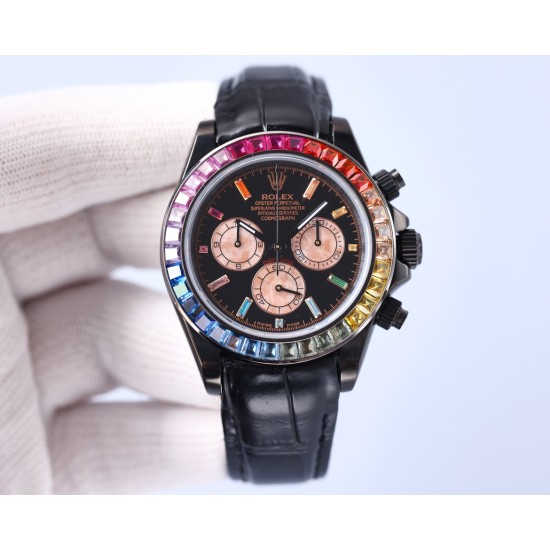 Rolexのレインボーダイヤモンドモデル!最新のカーボンブラックレプリカバージョン、サイズは40mm。ハイエンドな品質で実物撮影!フルブラックのスチールデイトナです!角形の大きなパックドダイヤモンドの目盛りで、上向きのストリップ状の宝石目盛りに変更されました。なおさら貴重なことに、これらの宝石目盛りの並び方も同様にグラデーション効果を呈しており、そして外輪のグラデーション宝石の色合いとも一 一対応しています。ケースとバンドは904L精鋼を使用した時計ケースで、上品な実芯リンクバンドで、着用感が快適で、操作 Rolexのレインボーダイヤモンドモデル!最新のカーボンブラックレプリカバージョン、サイズは40mm。ハイエンドな品質で実物撮影!フルブラックのスチールデイトナです!角形の大きなパックドダイヤモンドの目盛りで、上向きのストリップ状の宝石目盛りに変更されました。なおさら貴重なことに、これらの宝石目盛りの並び方も同様にグラデーション効果を呈しており、そして外輪のグラデーション宝石の色合いとも一 一対応しています。ケースとバンドは904L精鋼を使用した時計ケースで、上品な実芯リンクバンドで、着用感が快適で、操作